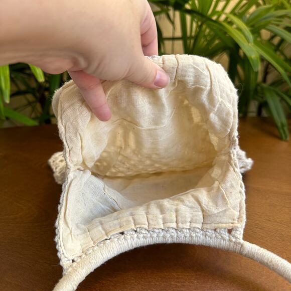 Vtg Macrame purse, boho bag, 1970s fashion, hippie bag, handmade, hoop handles - Picture 3 of 6